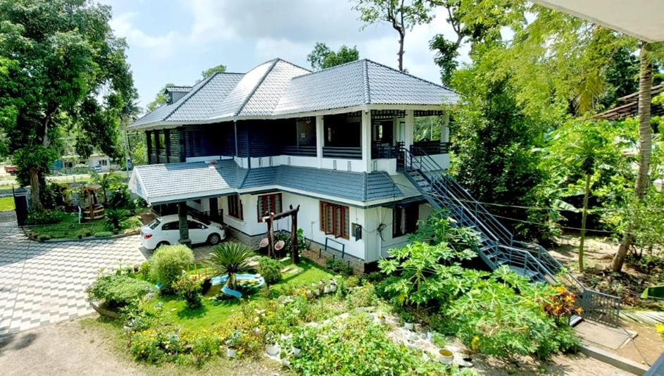 Brothers Homestay Alappuzha Exterior photo